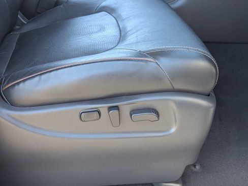 Used 2019 Nissan Armada SL w/ Premium Package image 39