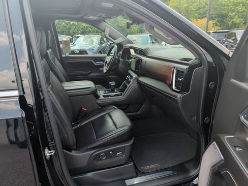 Used 2024 GMC Sierra 1500 Denali w/ Denali Reserve Package AWD/4WD image 12