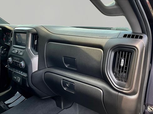 Used 2024 Chevrolet Silverado 2500 Custom AWD/4WD image 25