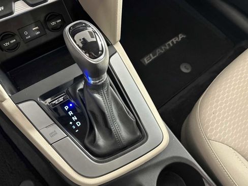 Used 2020 Hyundai Elantra SEL w/ Cargo Package (C1) FWD image 21