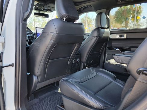 Used 2023 Ford Explorer ST w/ Equipment Group 401A image 14