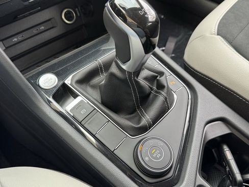 New 2026 Volkswagen Taos SE AWD/4WD image 31