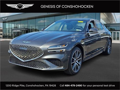 Used 2025 Genesis G70 2.5T image 1