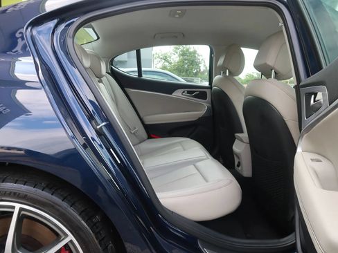 Used 2019 Genesis G70 2.0T Sport RWD image 22