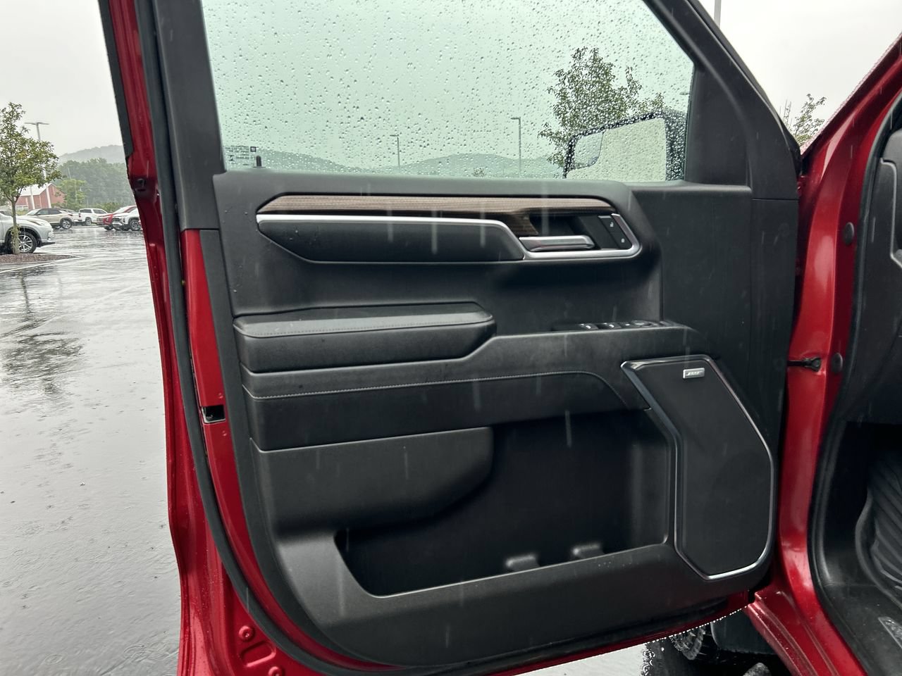 Used 2023 Chevrolet Silverado 1500 LT Trail Boss w/ Convenience Package II AWD/4WD image 23