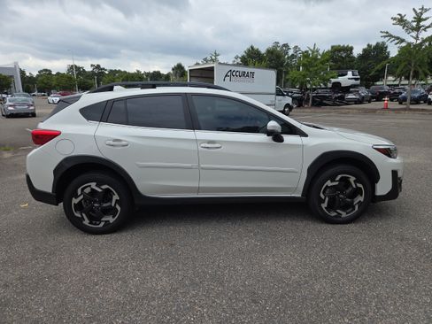Used 2021 Subaru Crosstrek 2.5i Limited w/ Moonroof Package 1 AWD/4WD image 2