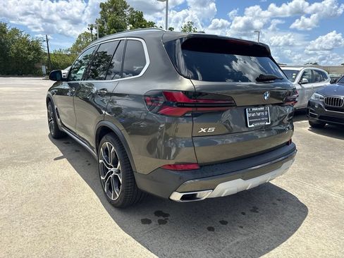Used 2024 BMW X5 sDrive40i w/ Premium Package RWD image 3
