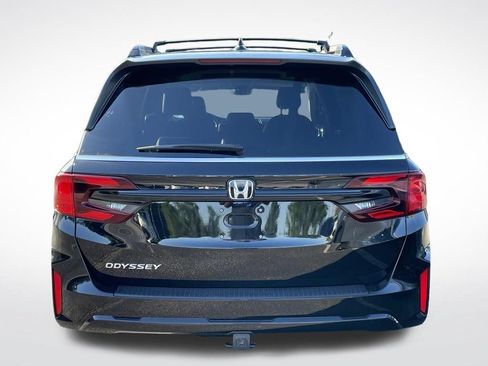 Certified 2025 Honda Odyssey EX-L image 4