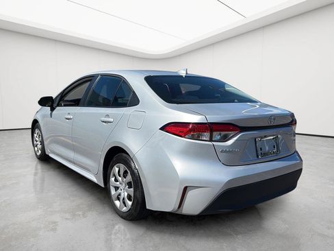 Used 2026 Toyota Corolla LE FWD image 9