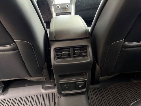 Used 2023 Ford Edge SEL w/ Convenience Package AWD/4WD image 12