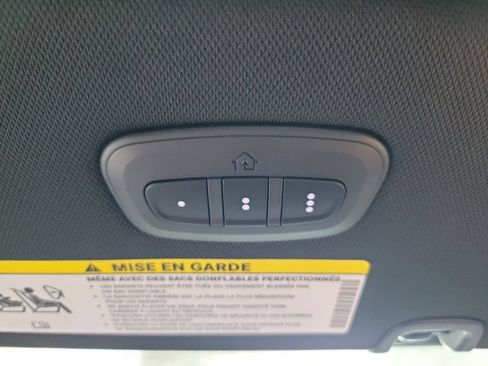 New 2027 Chrysler Pacifica Select AWD/4WD image 33