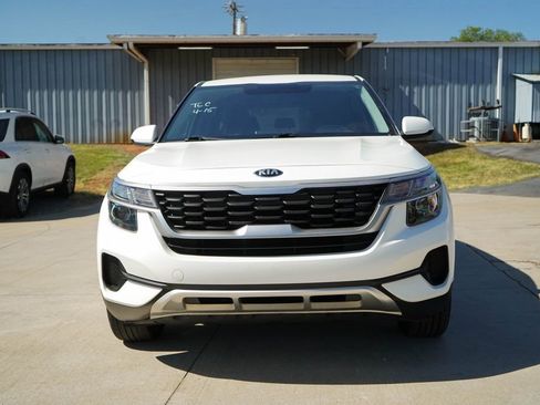 Used 2021 Kia Seltos LX AWD/4WD image 15