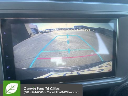 Used 2014 Toyota 4Runner SR5 image 3