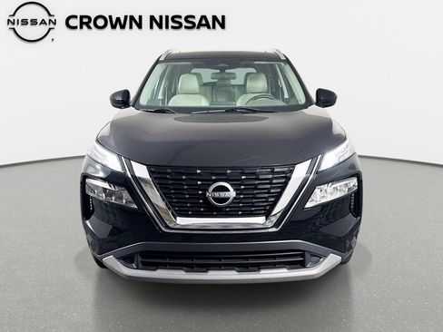 Certified 2023 Nissan Rogue SV w/ SV Premium B Package FWD image 2