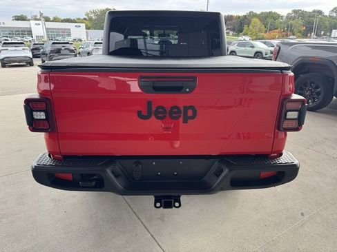Used 2020 Jeep Gladiator Sport w/ Quick Order Package 24S image 7