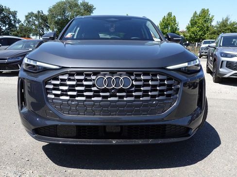 New 2025 Audi Q5 Prestige image 4