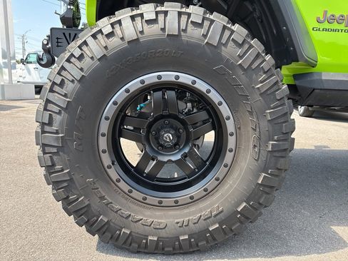 Used 2021 Jeep Gladiator Rubicon w/ LED Lighting Group image 14