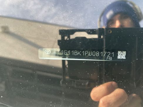 Used 2023 Toyota Camry SE image 16