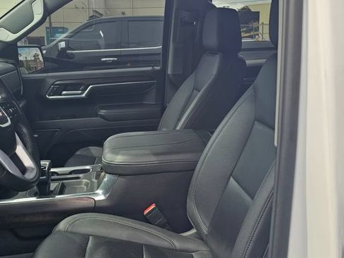 Used 2024 GMC Sierra 1500 SLT w/ SLT Premium Plus Package AWD/4WD image 6