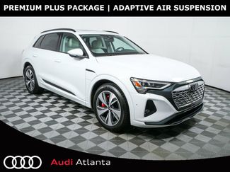 Used 2024 Audi Q8 e-tron Premium Plus AWD/4WD video 1