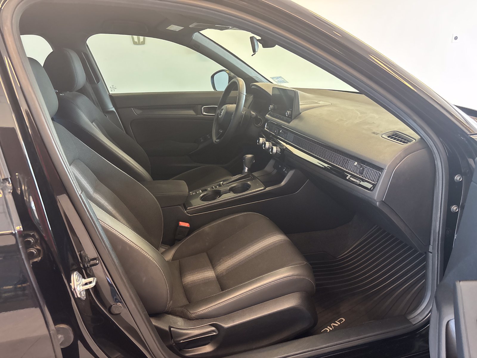 Certified 2024 Honda Civic Sport image 6