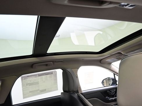New 2026 Lincoln Corsair Premiere AWD/4WD image 17