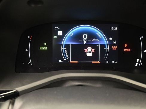 Used 2025 Toyota Camry LE image 20