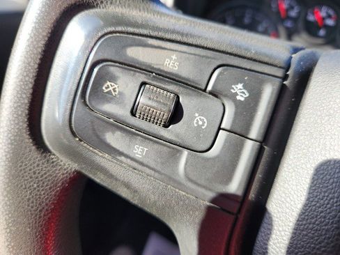 Used 2024 Chevrolet Silverado 2500 Custom w/ Custom Value Package image 40