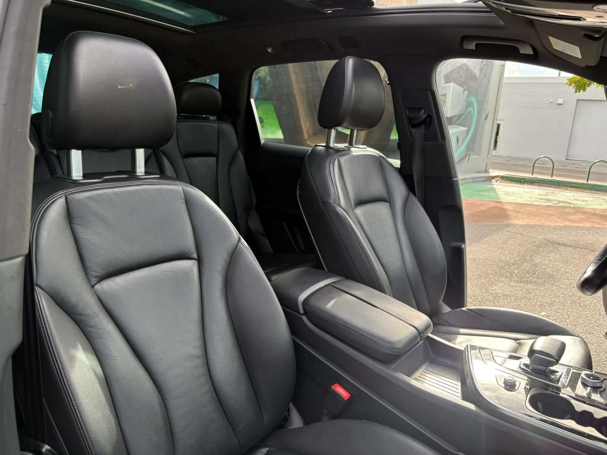 Used 2017 Audi Q7 3.0T Premium Plus w/ Premium Plus Package AWD/4WD image 30