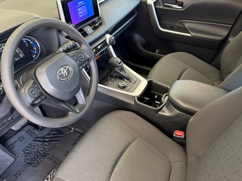 Certified 2024 Toyota RAV4 XLE w/ Convenience Package AWD/4WD image 9