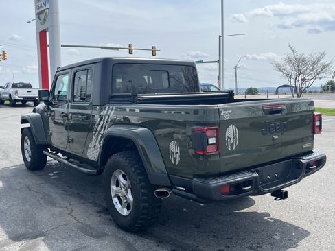 Used 2021 Jeep Gladiator Sport AWD/4WD image 6