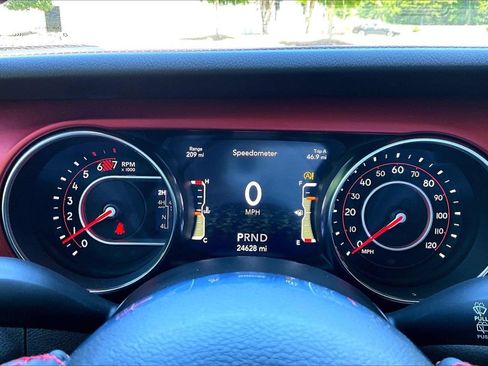 Used 2021 Jeep Wrangler Rubicon AWD/4WD image 10
