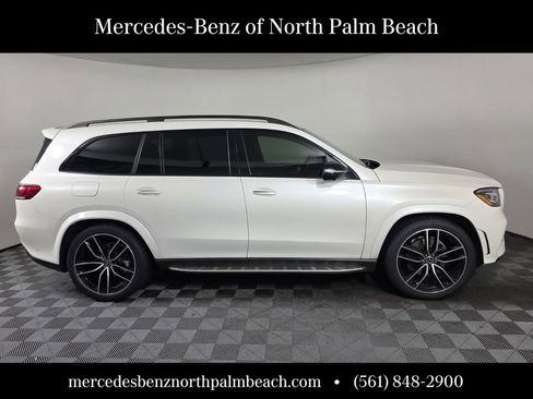 Used 2021 Mercedes-Benz GLS 580 4MATIC image 7