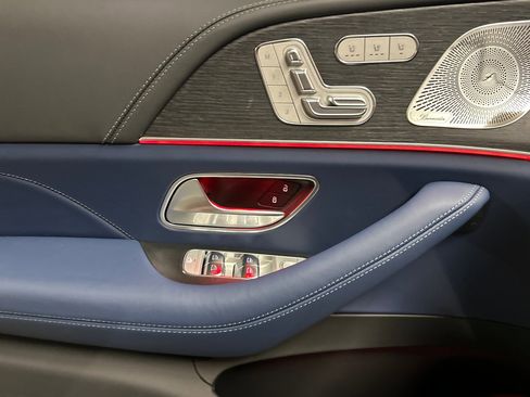 New 2026 Mercedes-Benz Maybach GLS 600 4MATIC image 13