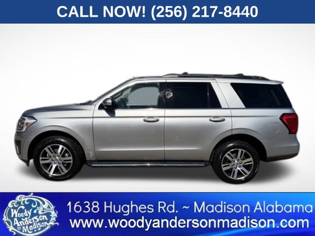 Used 2022 Ford Expedition XLT RWD image 3
