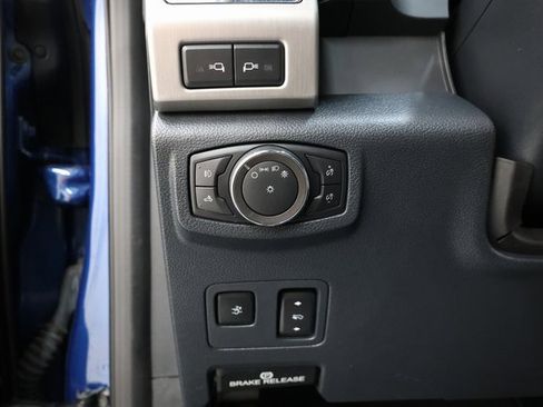 Used 2022 Ford F350 Platinum w/ Tremor Off-Road Package image 72