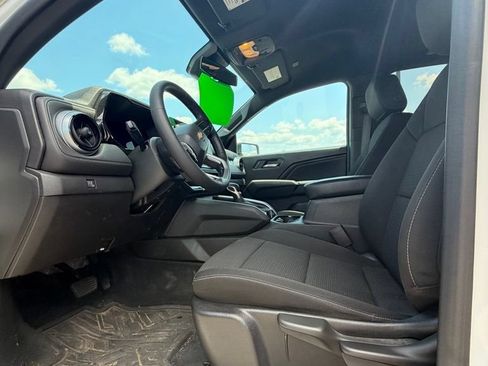 Used 2023 Chevrolet Colorado LT RWD image 7