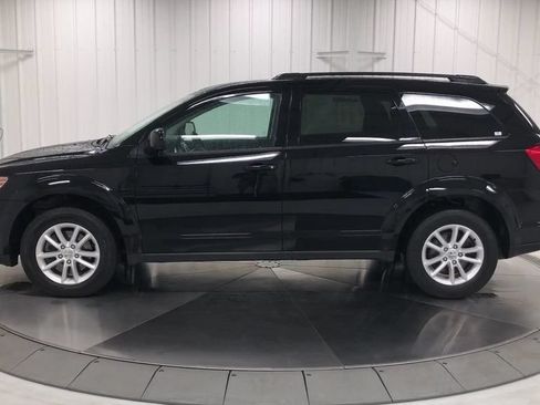 Used 2017 Dodge Journey SXT w/ Comfort/Convenience Group FWD image 5