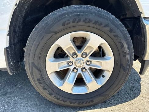 Used 2023 RAM 1500 Laramie AWD/4WD image 30
