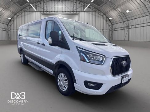 Used 2023 Ford Transit 350 XLT RWD image 3