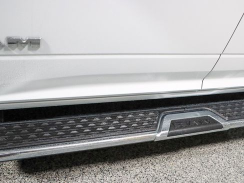 Used 2023 RAM 2500 Big Horn w/ Level 1 Equipment Group image 12