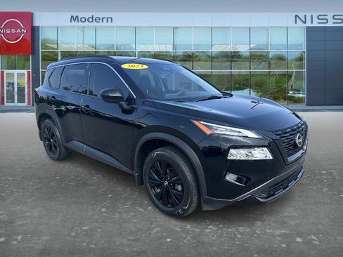 Certified 2023 Nissan Rogue SV w/ SV Premium B Package FWD image 3