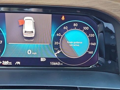 Used 2025 Volkswagen Atlas SE image 12