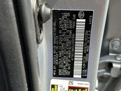 Used 2020 Toyota Camry SE FWD image 24