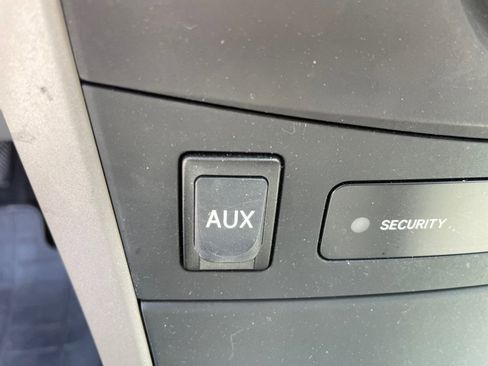 Used 2013 Toyota Corolla L image 27