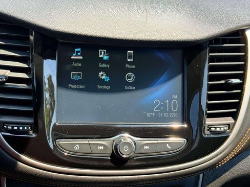 Used 2017 Chevrolet Trax LT w/ LT Convenience Package FWD image 26