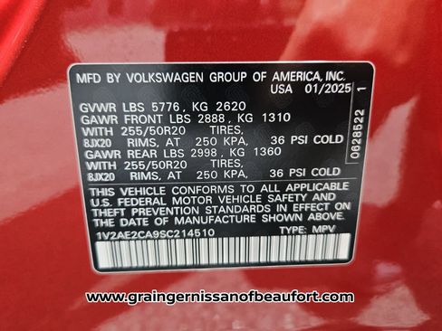 Used 2025 Volkswagen Atlas Cross Sport SEL R-Line AWD/4WD image 7