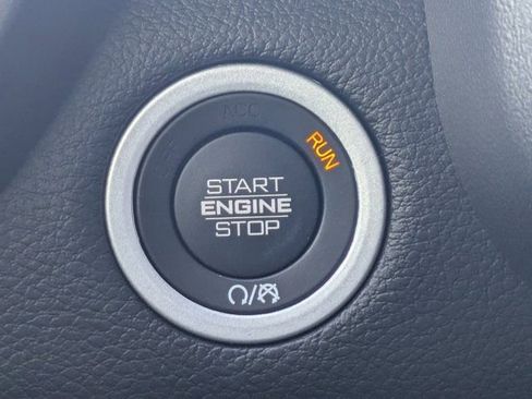 Used 2023 RAM 1500 Laramie AWD/4WD image 25