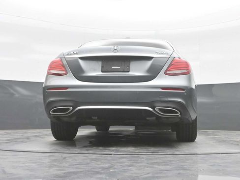 Used 2019 Mercedes-Benz E 300 4MATIC image 34