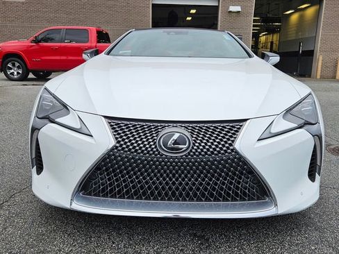 Used 2018 Lexus LC 500 Coupe w/ Sport Package image 2